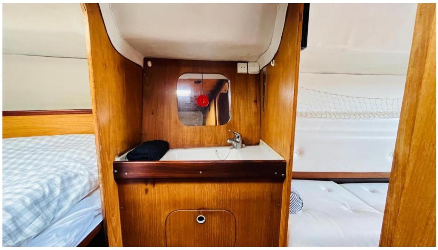 Barcelona Hotel Sailboat 外观 照片